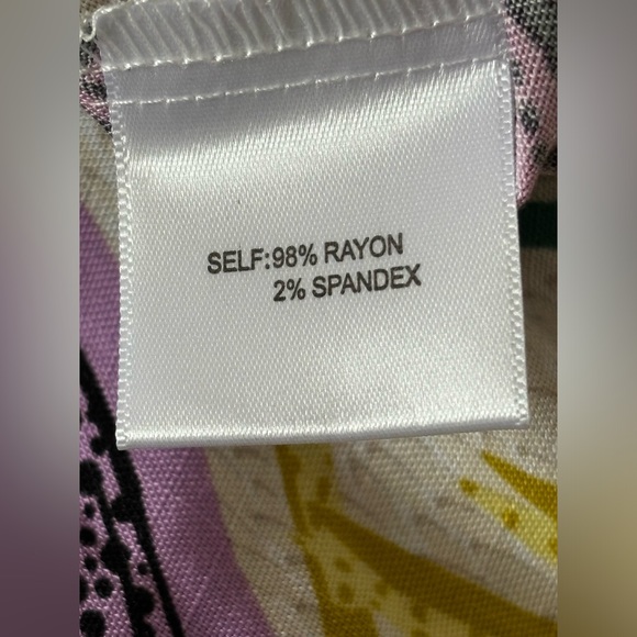 Jane + Delancey Tropical Print Blouse - Picture 6 of 6